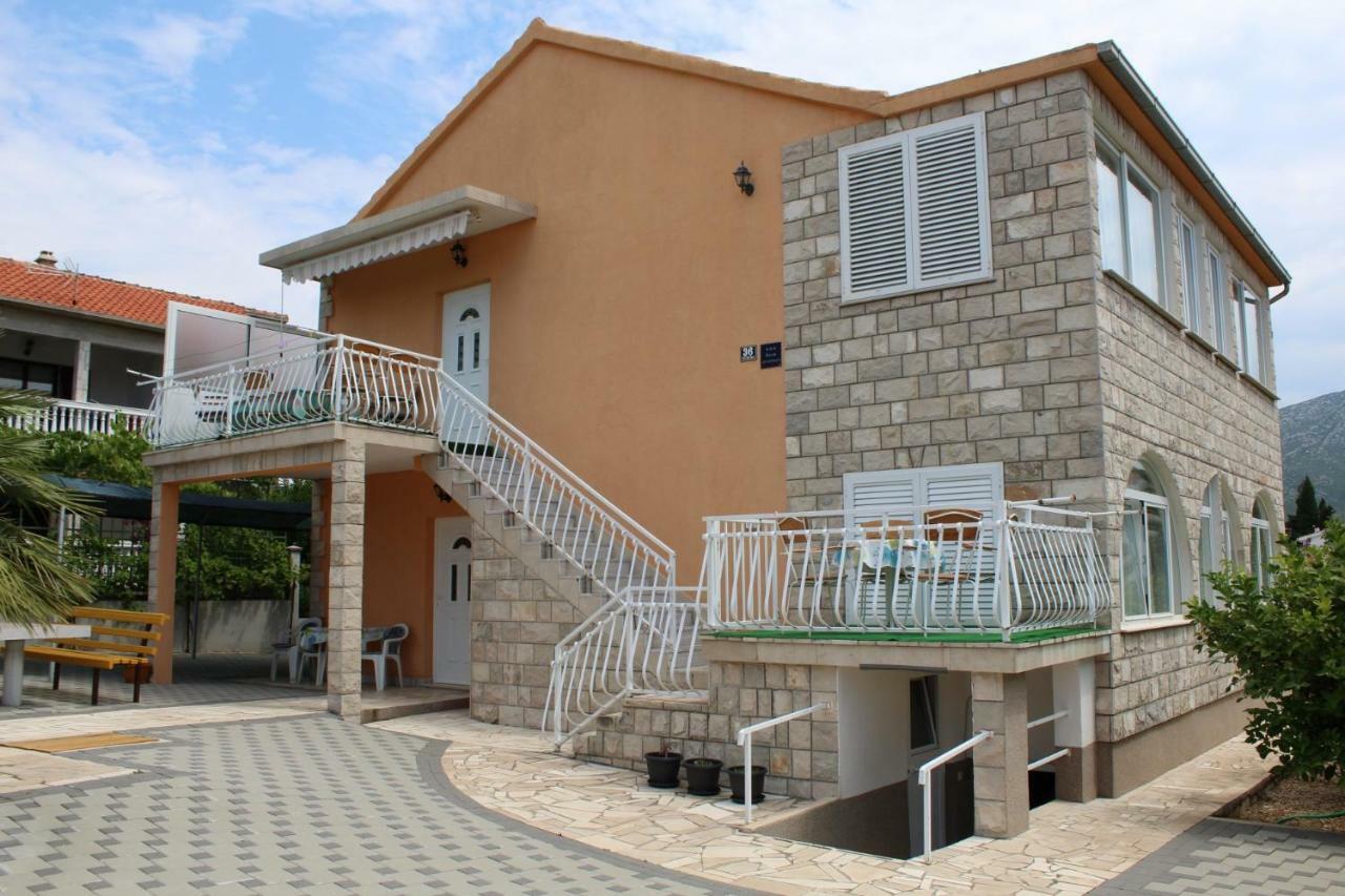 Apartments Alma Оребич Екстер'єр фото