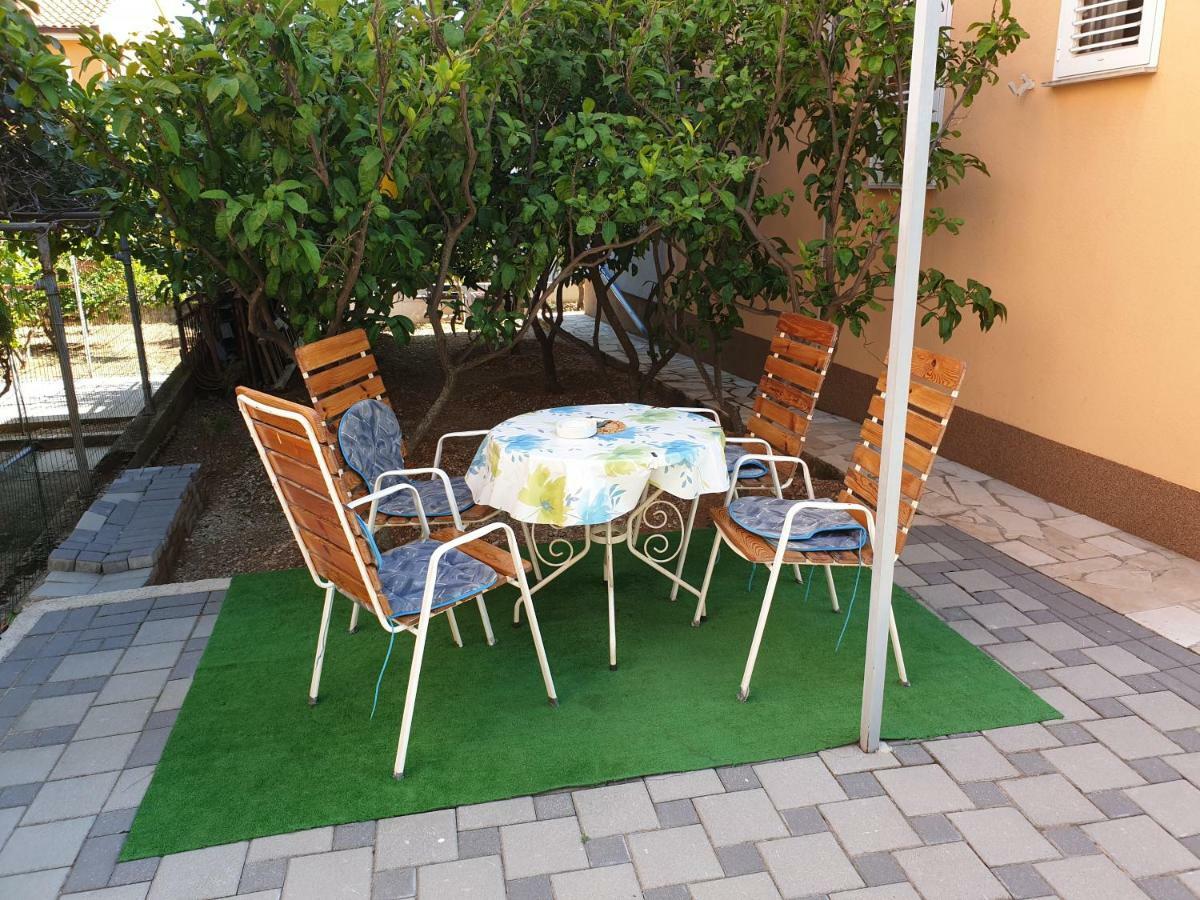 Apartments Alma Оребич Екстер'єр фото