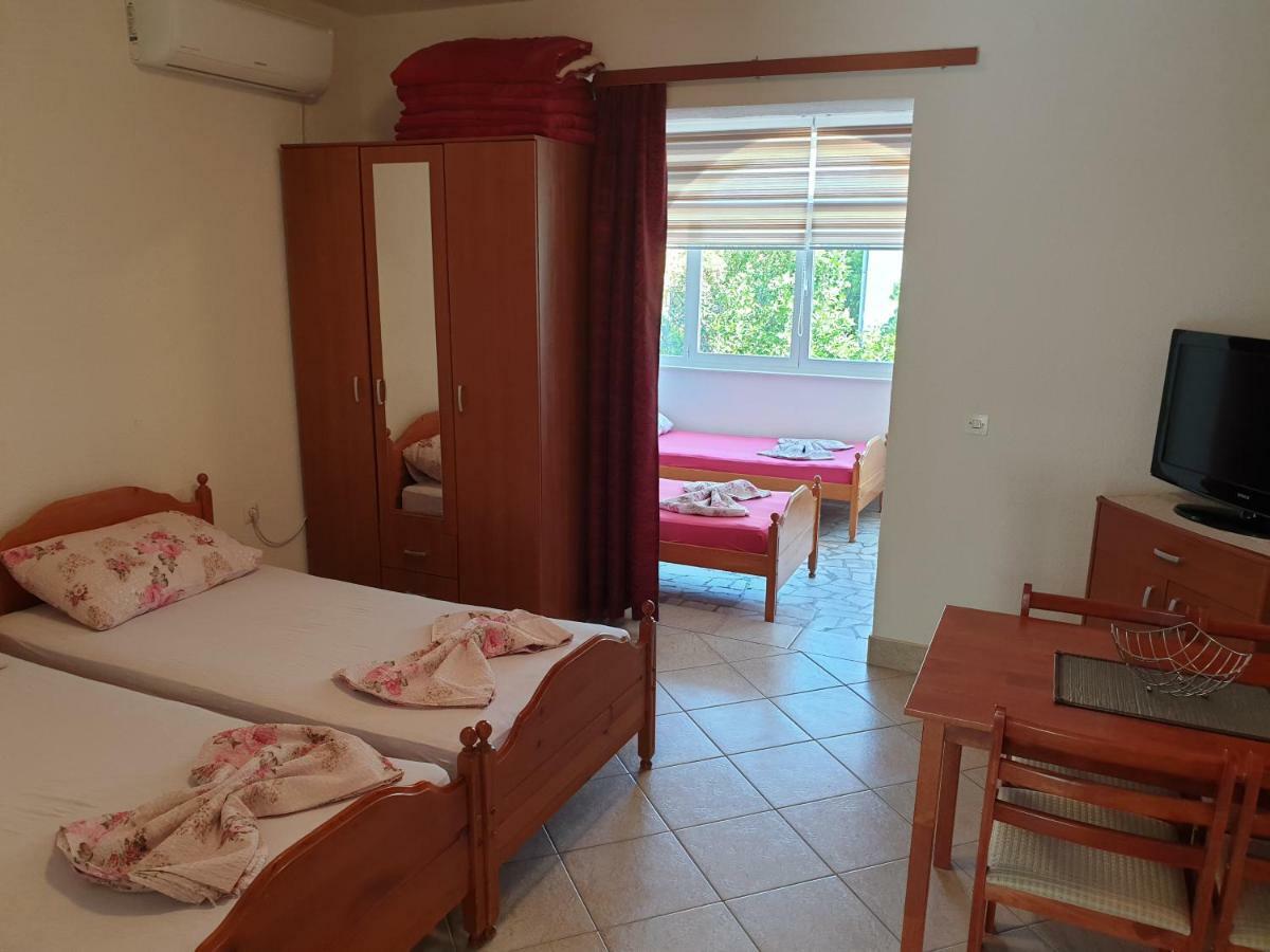 Apartments Alma Оребич Екстер'єр фото